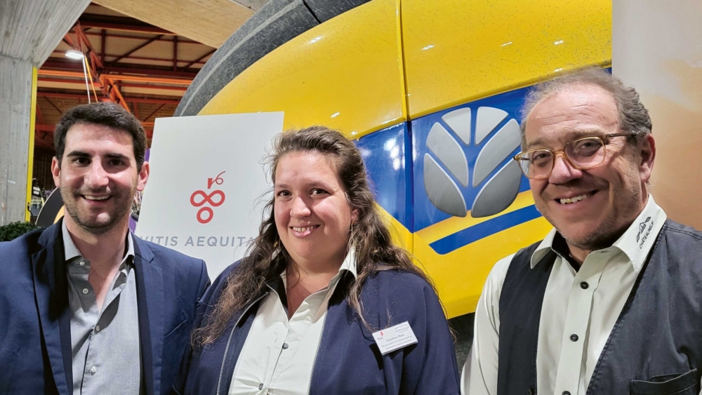 Mathias Delaloye, président de Vitis Aequitas, Coraline Praz, responsable du développement et de la promotion des formations à l’École d’agriculture du Valais et Raphaël Gaillard, directeur de l’École d’agriculture du Valais.