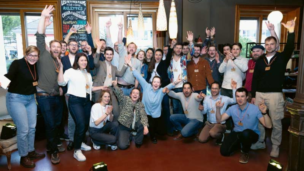 Les jeunes vignerons et vigneronnes suisses ont offert une prestation théâtrale ce printemps au Café de Grancy à Lausanne.